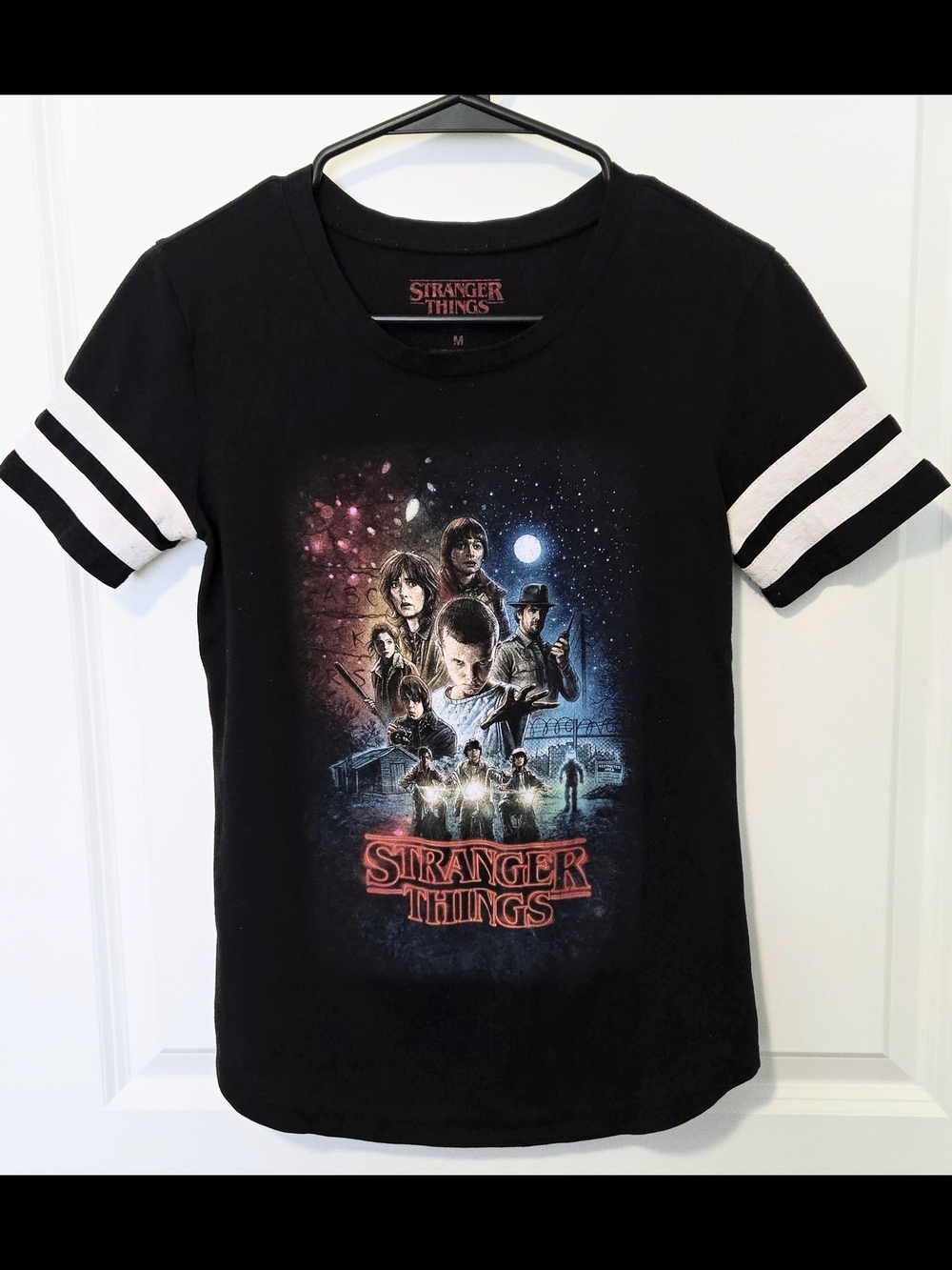 STRANGER THINGS MED Black Graphic Tee for Kids great Cond. Original